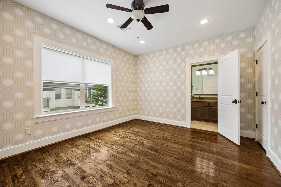 Photo of 4517 Rose Street