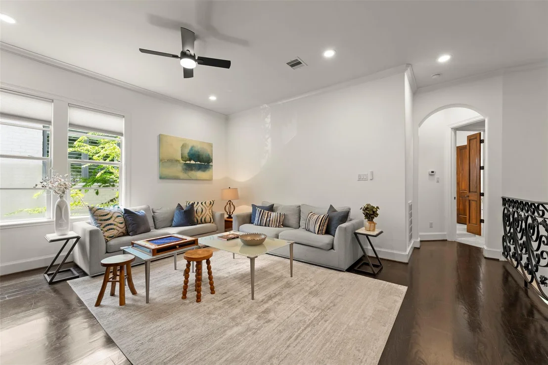Photo of 6236 Community Drive