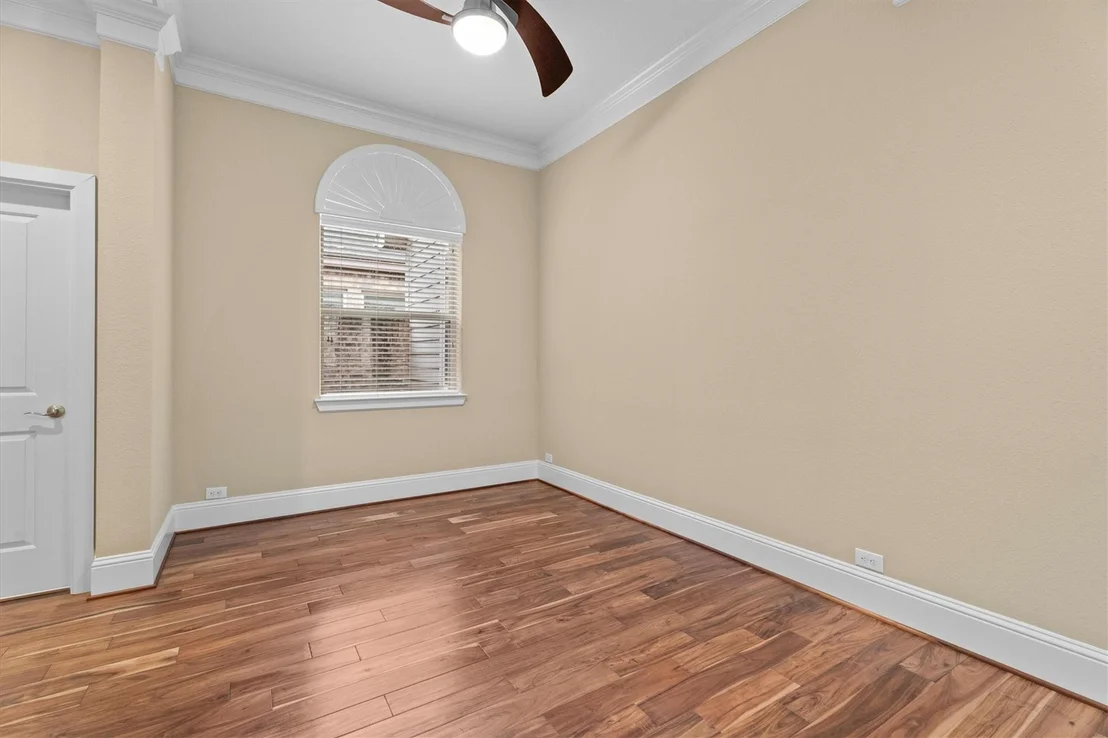 Photo of 8603 Crescent Valley Lane