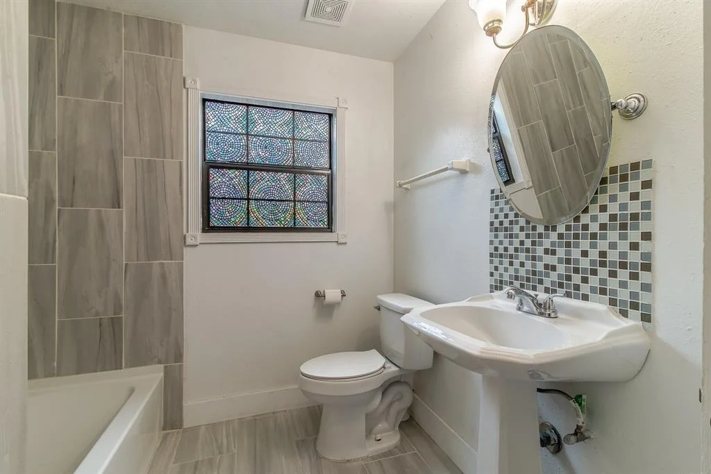 Photo of 1441 Chamboard Lane