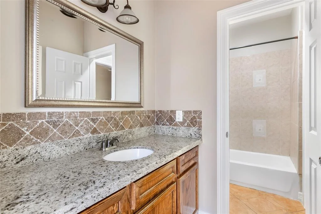 Photo of 15908 Mcnorton