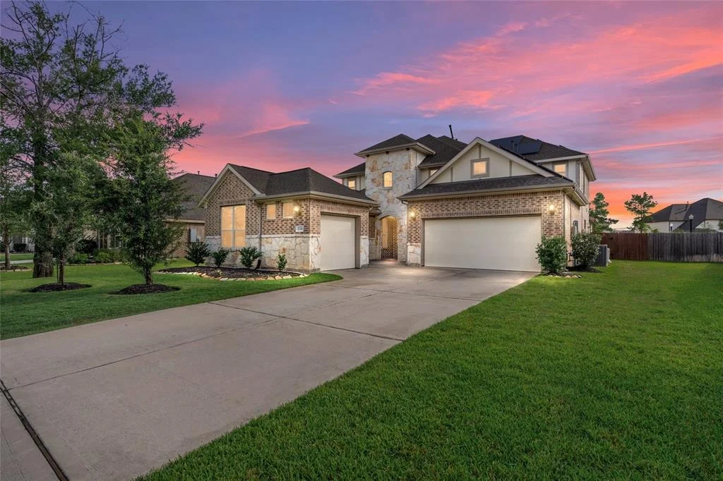 Photo of 22310 Nobleton Drive
