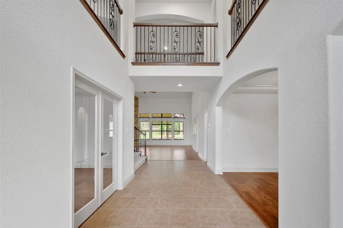 Photo of 40503 Manor Drive