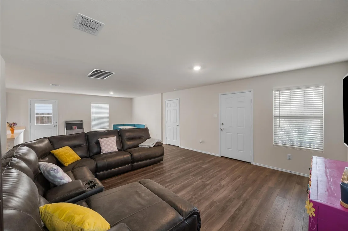 Photo of 4144 Wintergreen Drive