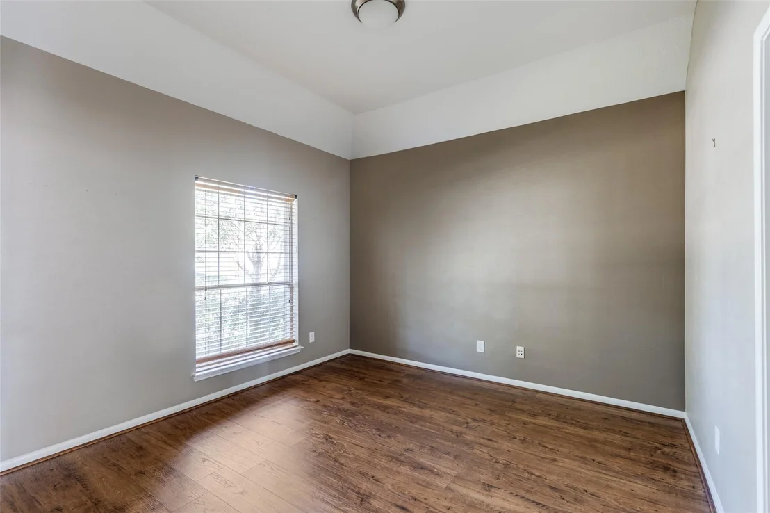 Photo of 24915 Garnet Shadow Lane