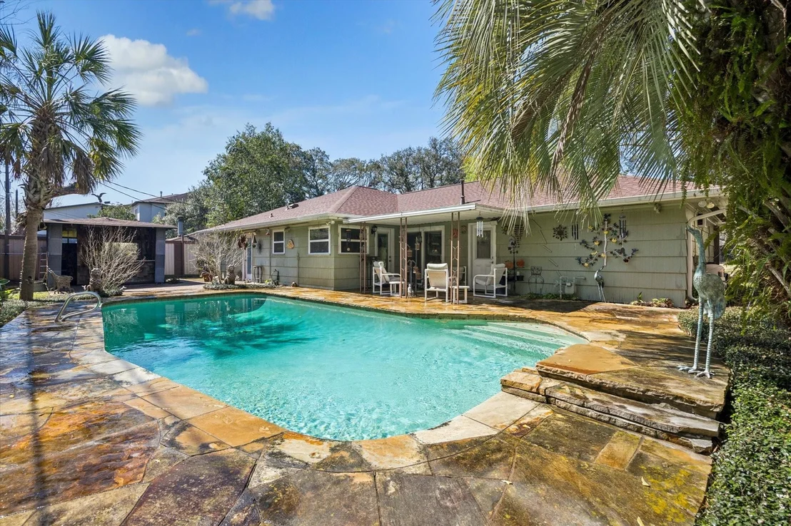 Photo of 8611 Ferris Drive