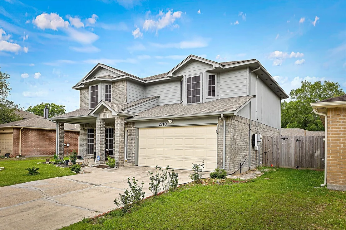 Photo of 2710 Fox View Circle