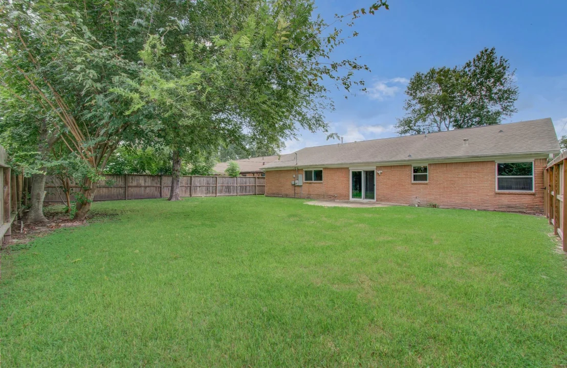 Photo of 8530 Rowan Lane