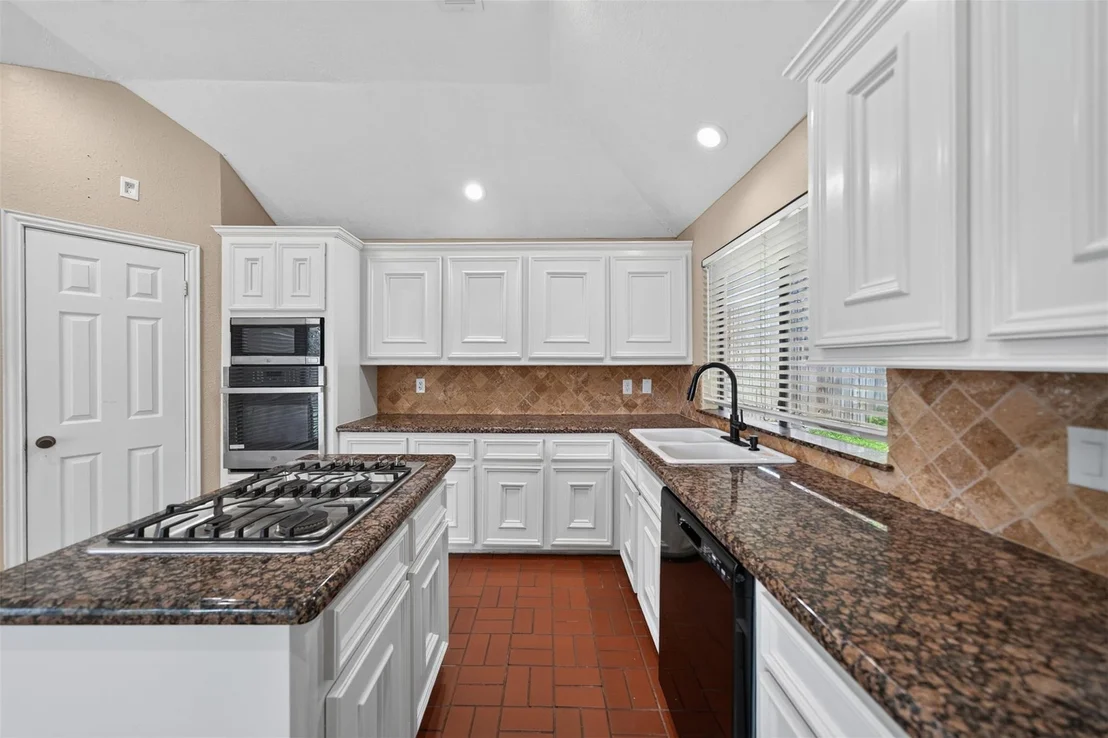 Photo of 22918 Glenover Drive