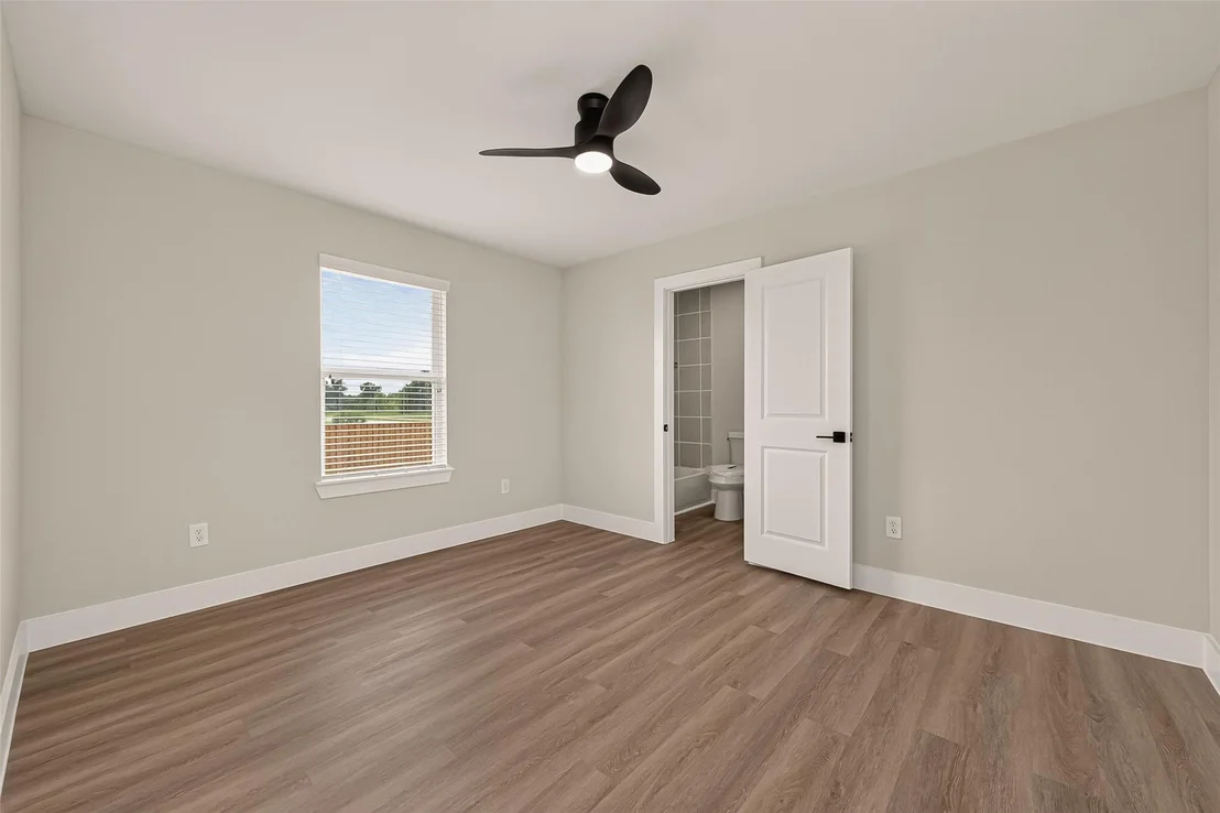 Photo of 1269 Road 5714