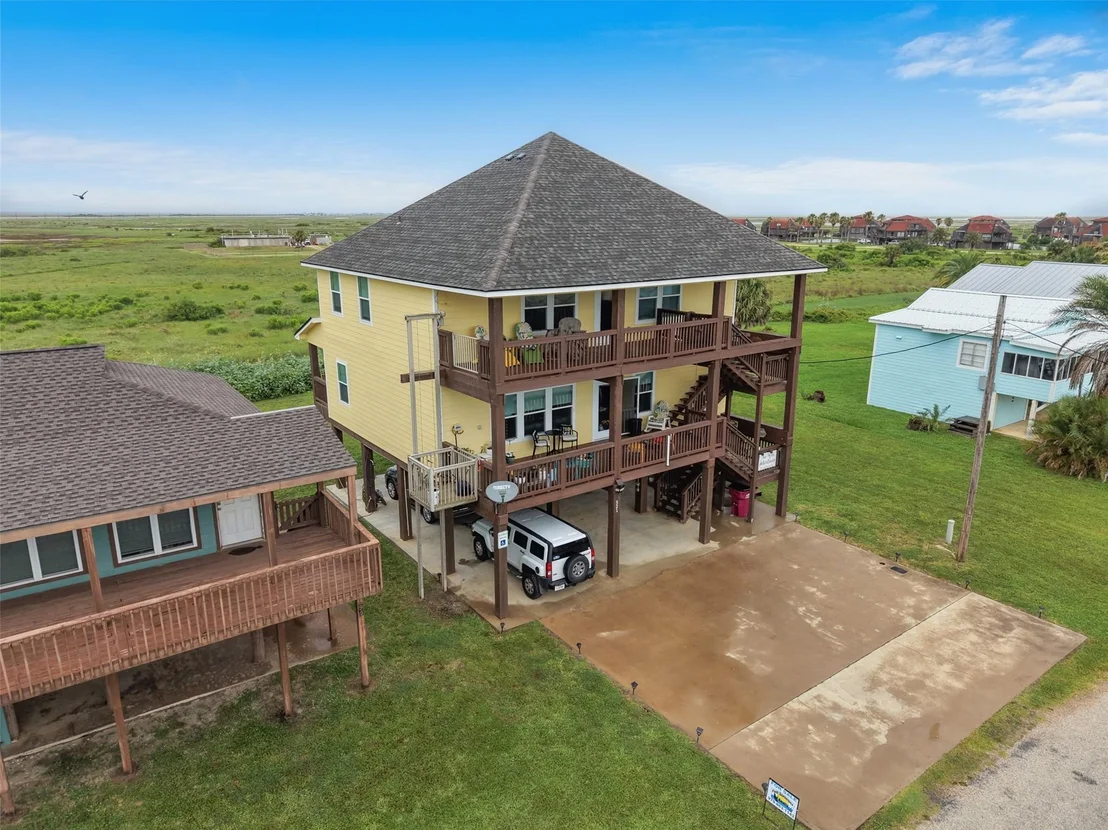 Photo of 521 Beachfront Drive