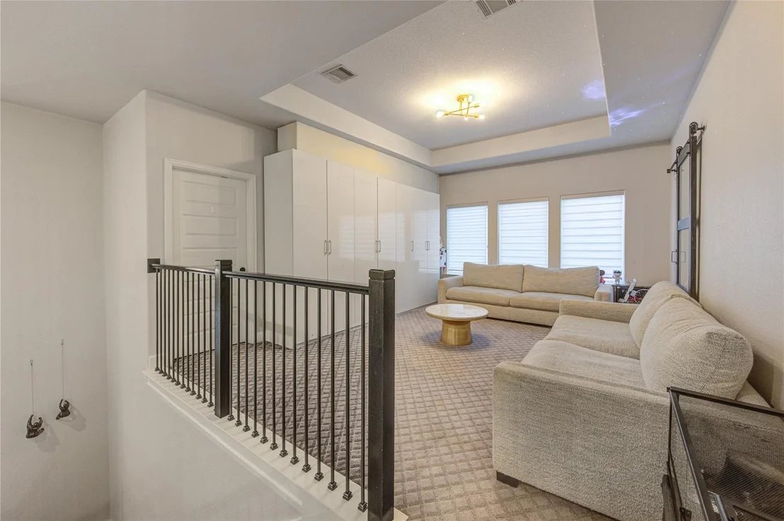Photo of 1815 Longcroft Lane