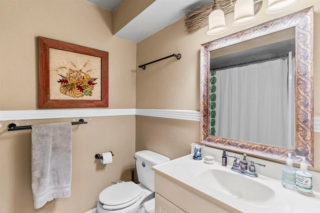 Photo of 16180 Pinewood Drive