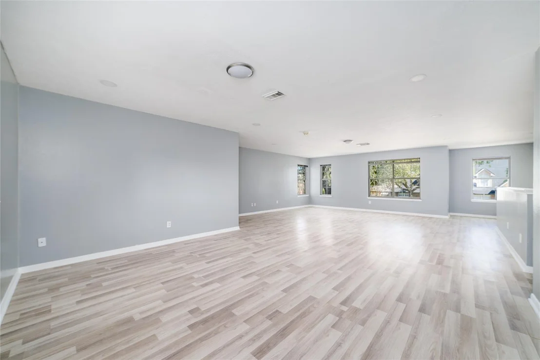 Photo of 6827 Crystal Point Drive