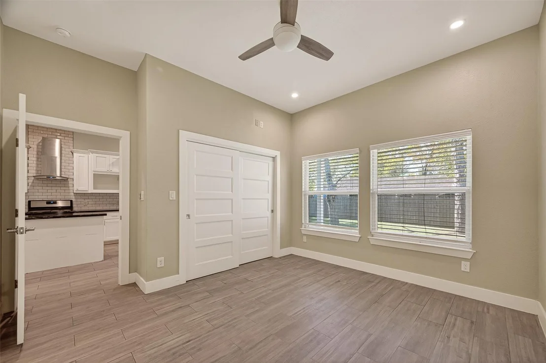 Photo of 920 Kellogg Street