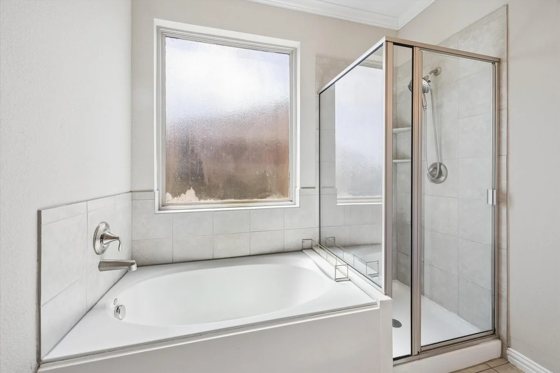 Photo of 660 Oak Circle Drive E
