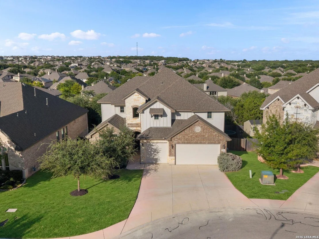 Photo of 27106 Falls Cv