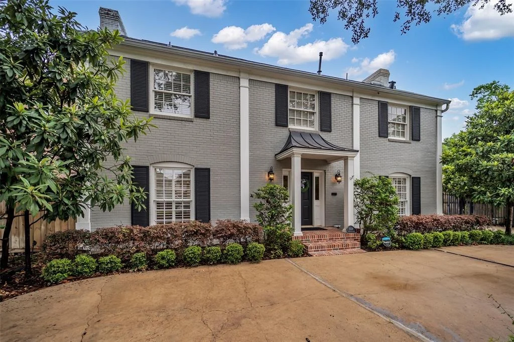 Photo of 2539 Addison Road
