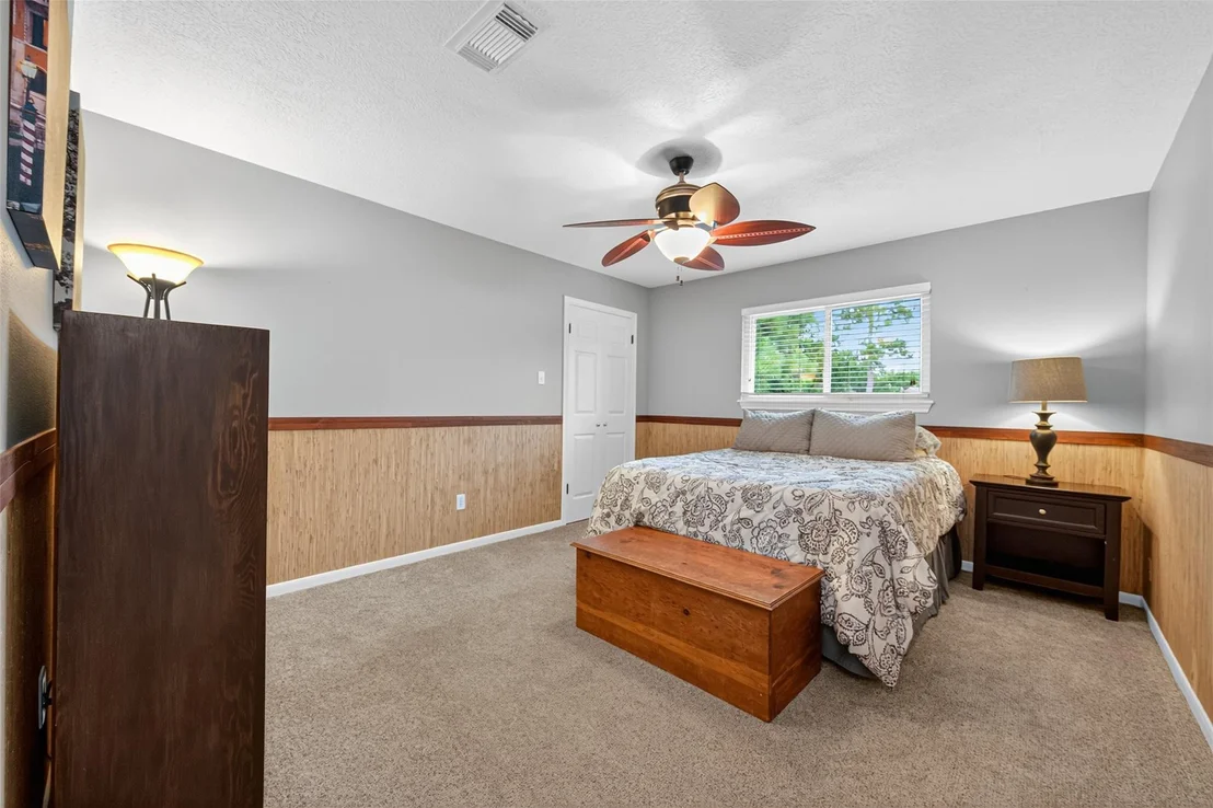 Photo of 17811 Woodlode Lane