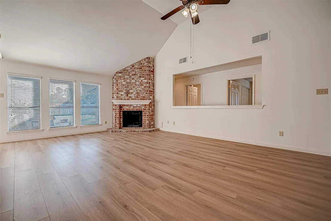 Photo of 2810 Pineleaf Drive