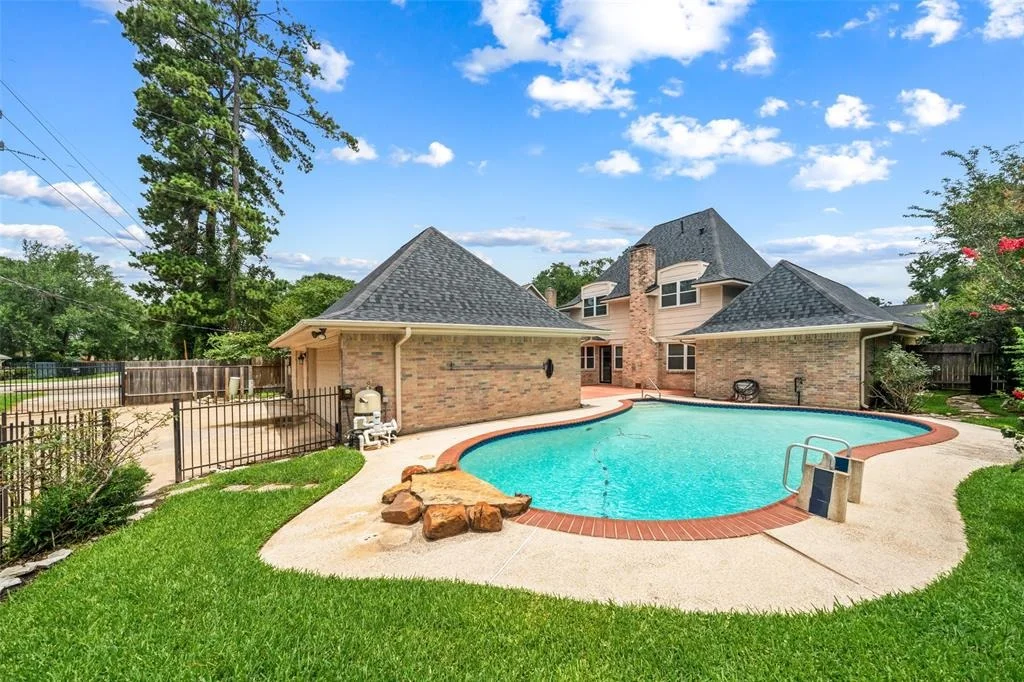 Photo of 19011 Oakway Drive