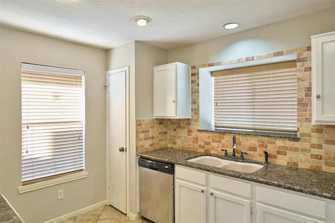 Photo of 17518 Hamilwood Drive