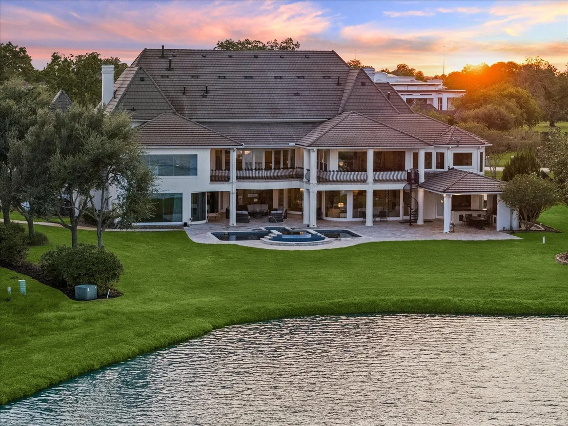 Photo of 18 Sovereign Circle