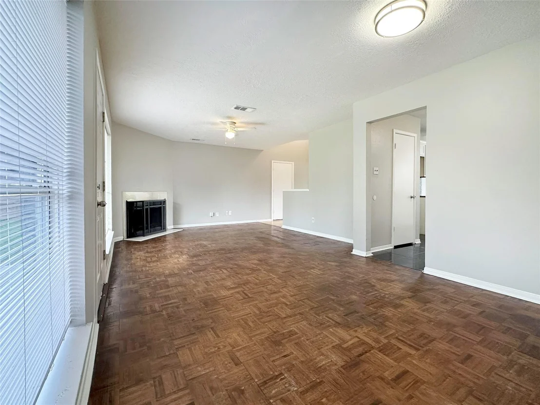 Photo of 7843 Yellow Pine Drive