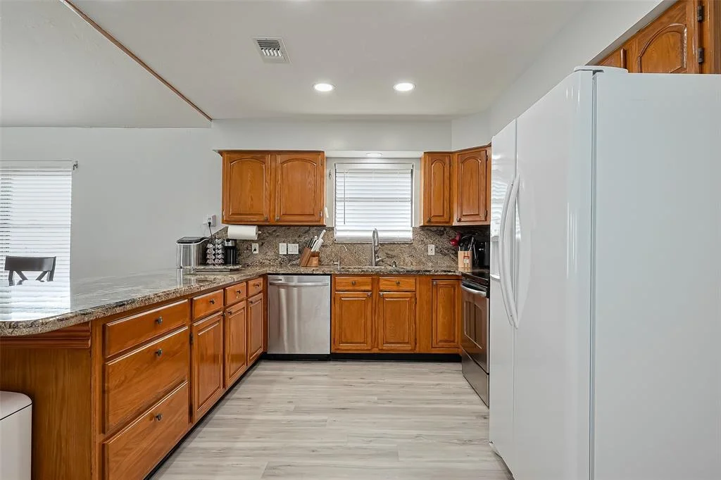 Photo of 210 Sampan Drive