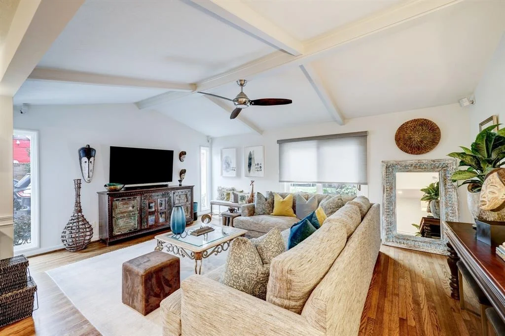 Photo of 2535 N Macgregor Way