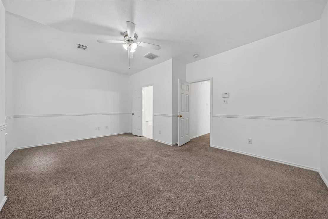 Photo of 130 S Walden Elms Circle