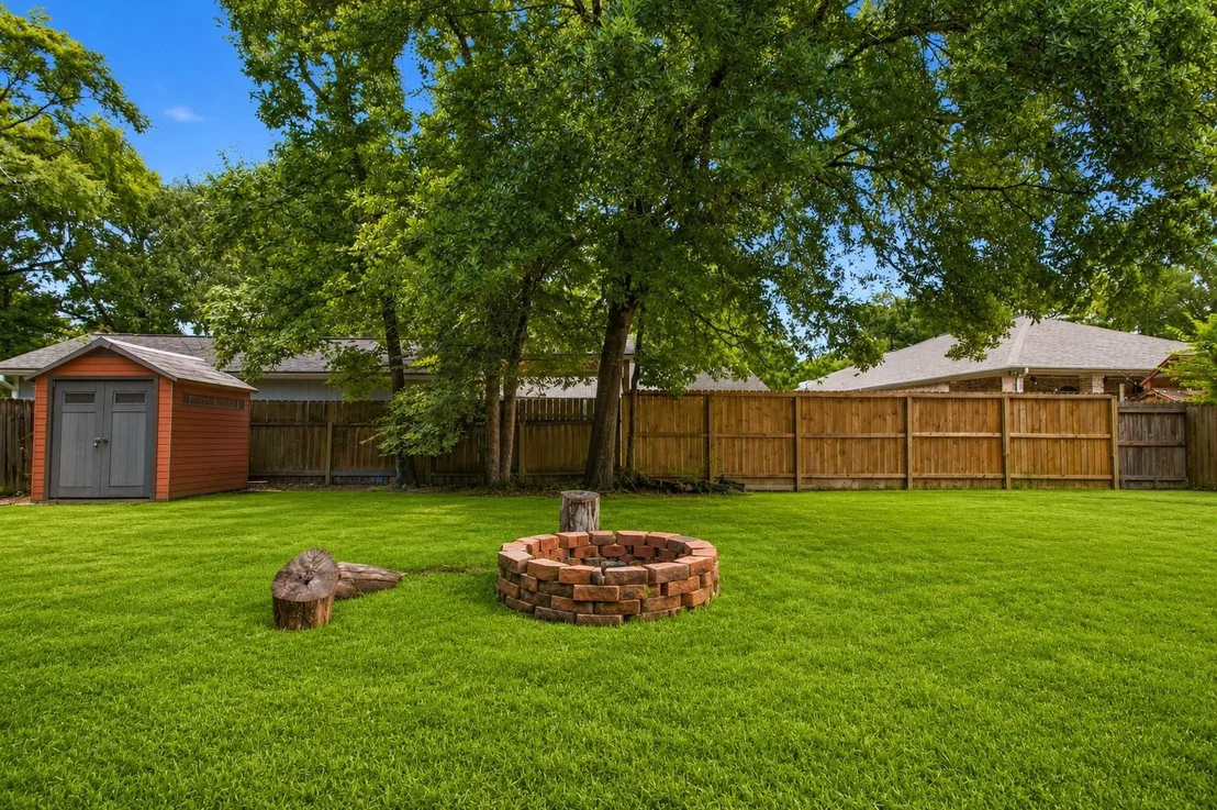 Photo of 312 Springwood Drive
