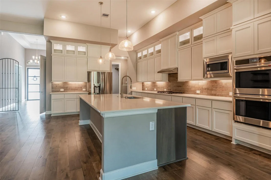 Photo of 1050 Groveton Ridge Lane