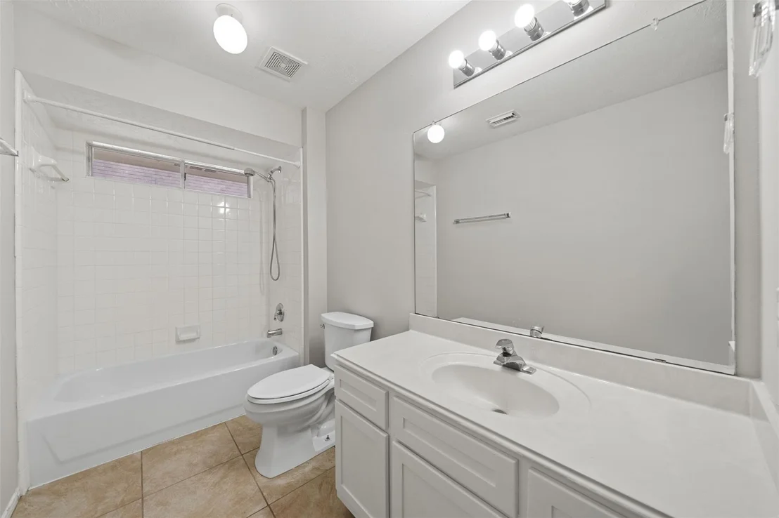 Photo of 1304 Pine Stream Drive S