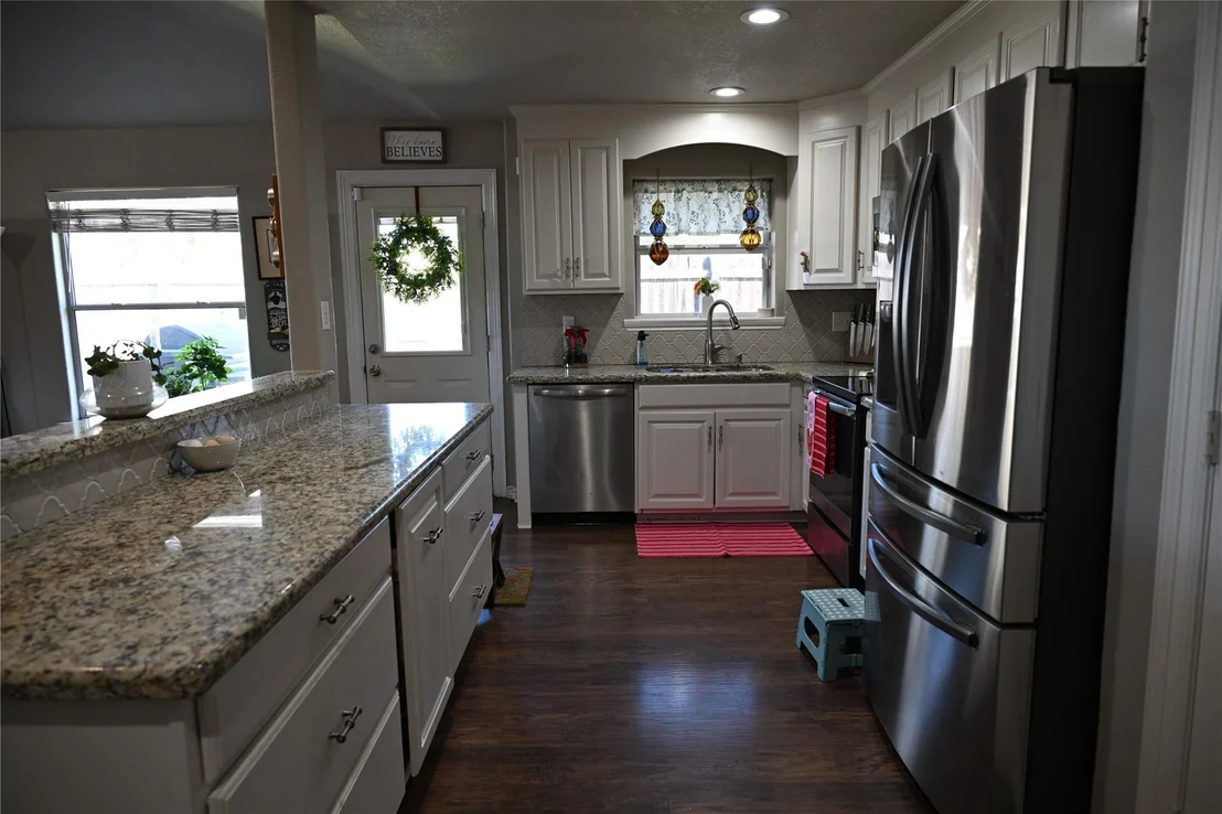 Photo of 1220 Fairground Ln