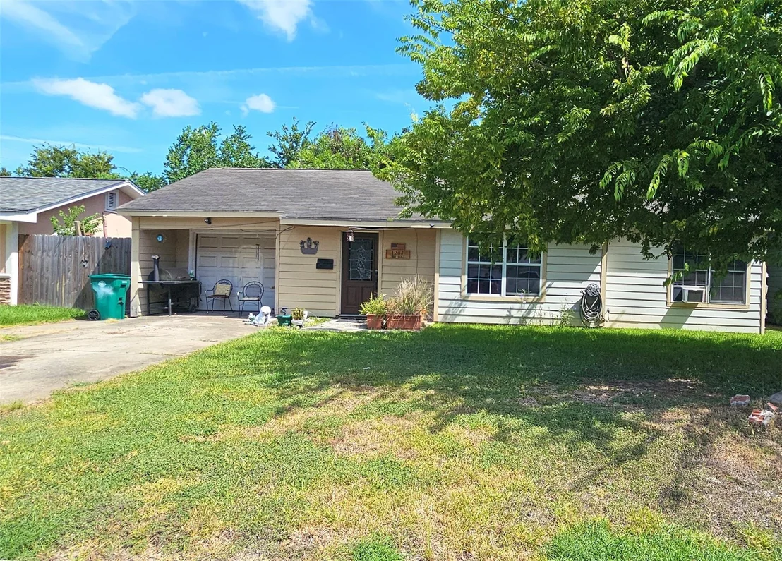 Photo of 1204 Natchez Avenue