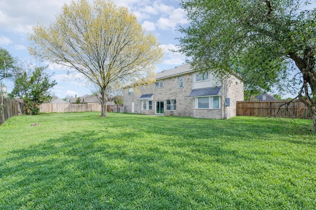 Photo of 6827 Crystal Point Drive