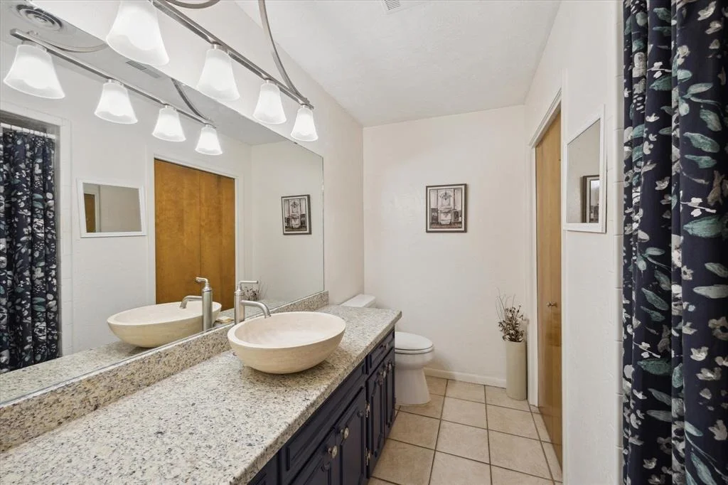 Photo of 1250 Sherwood Road