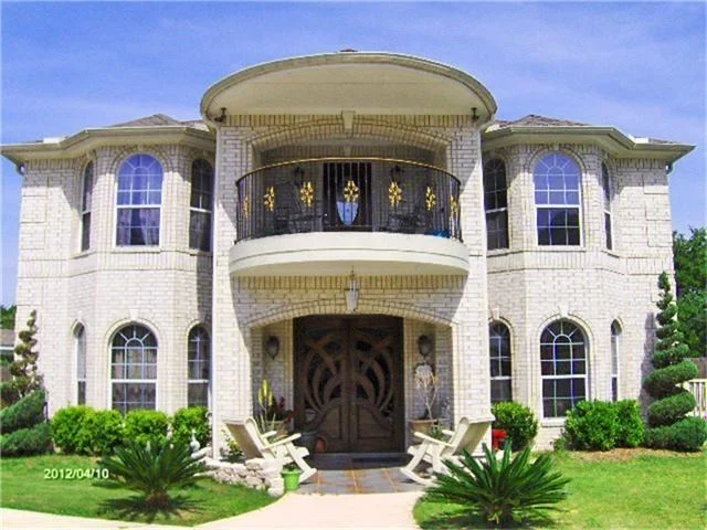 Photo of 3950 Victory Drive