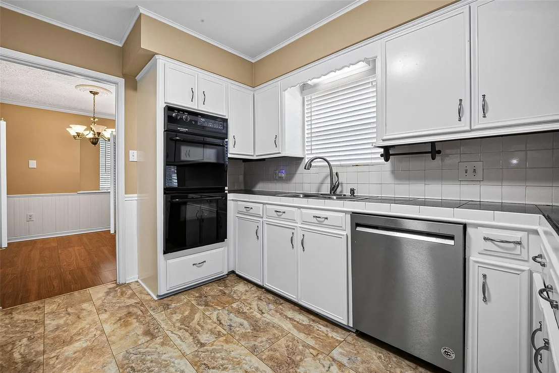Photo of 560 Savannah Park