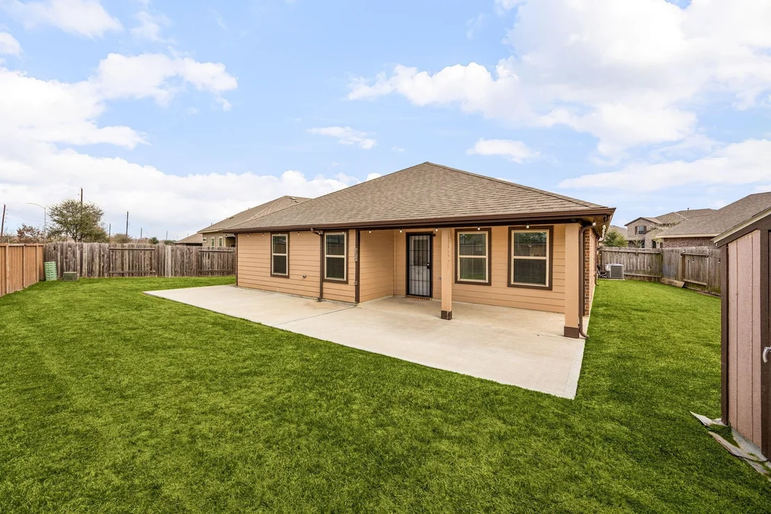 Photo of 18442 Grayson Bluff Way
