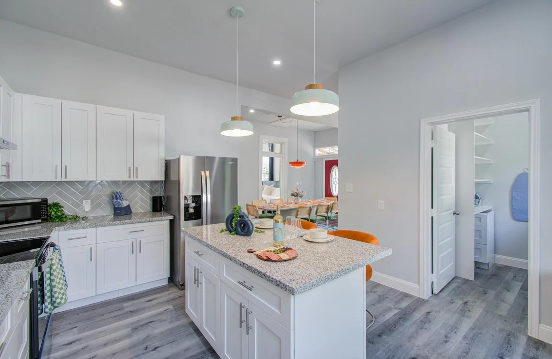 Photo of 2118 Common Street