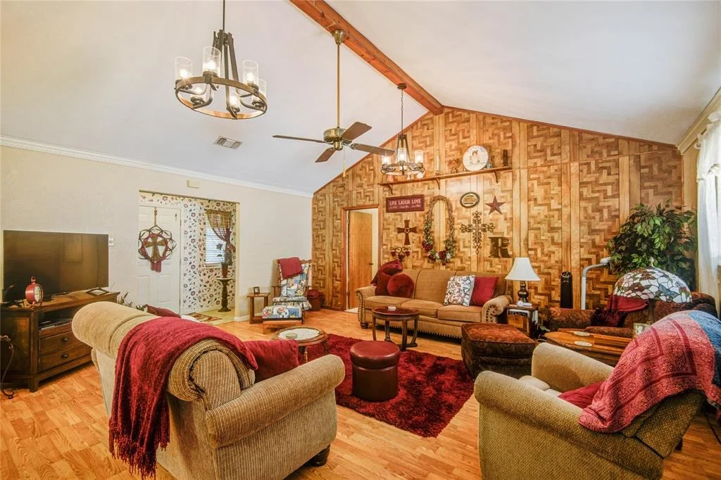 Photo of 95 Robinhood Lane