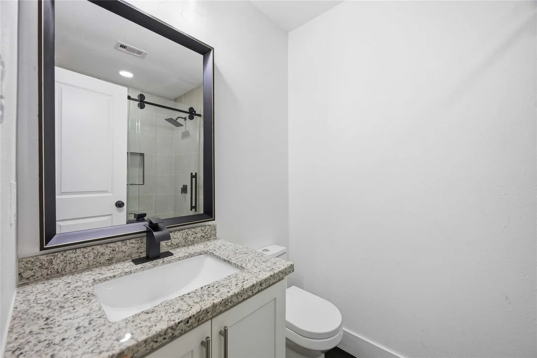 Photo of 5446 Loch Lomond Drive