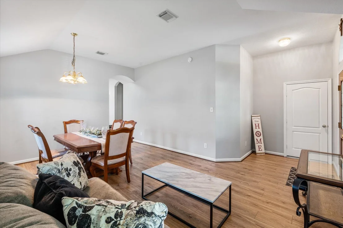 Photo of 4511 Baron Road