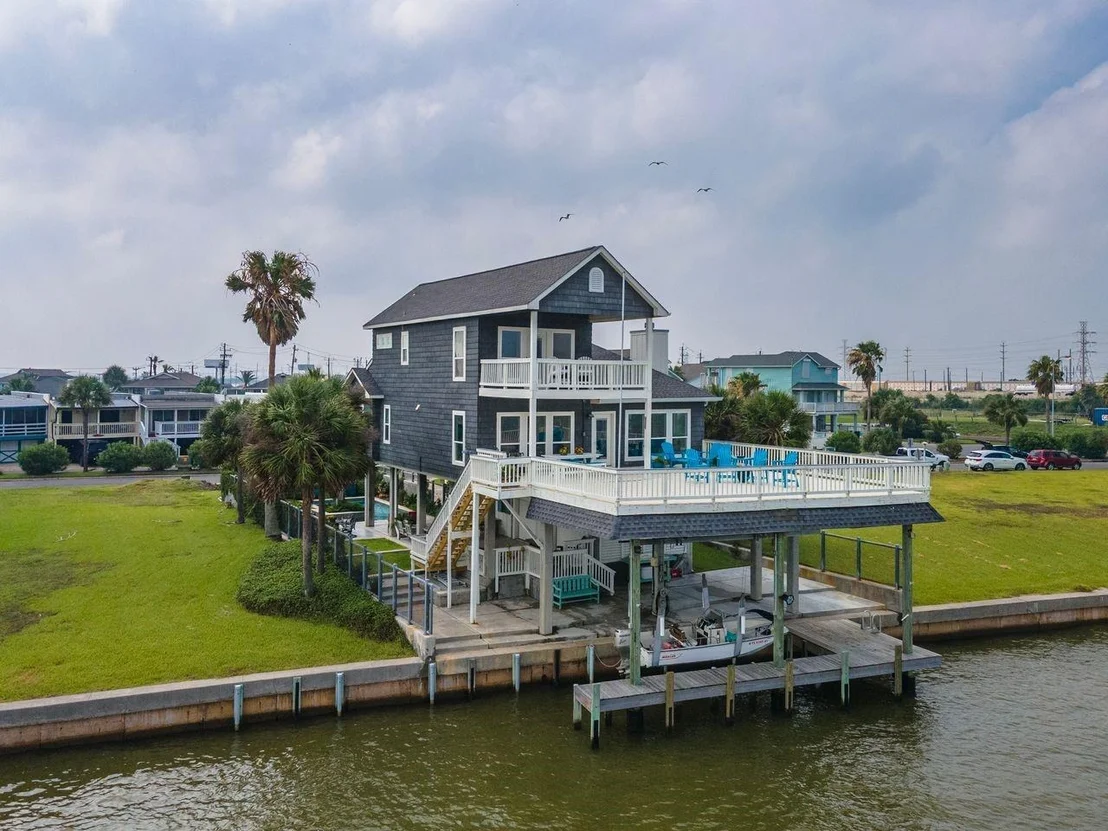 Photo of 12 Tiki Circle