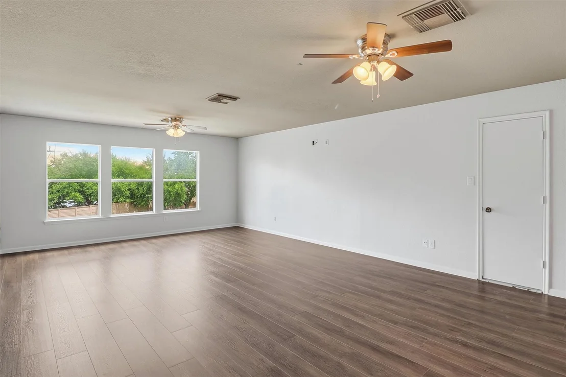 Photo of 8015 Ravens Point Drive