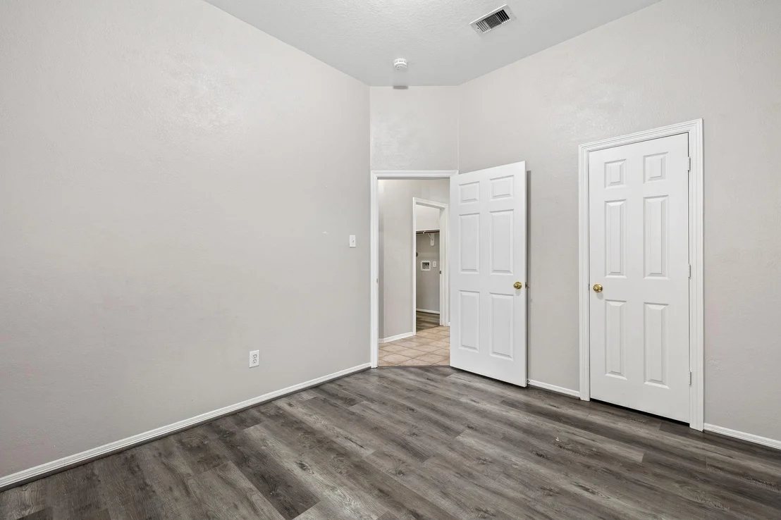 Photo of 13196 Miller Lane