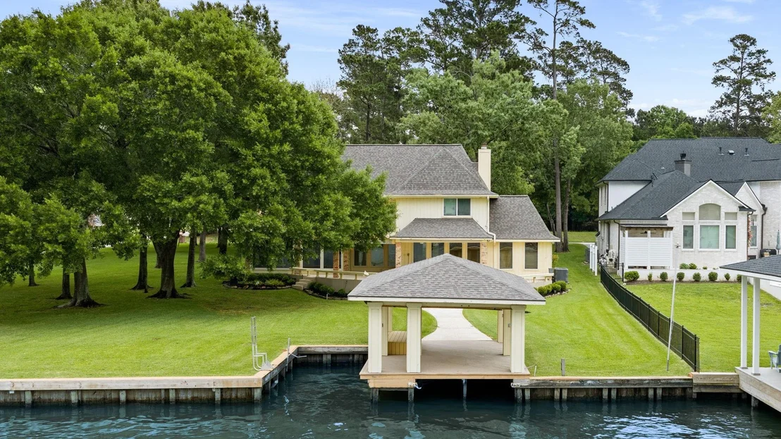Photo of 154 Lakeside Drive