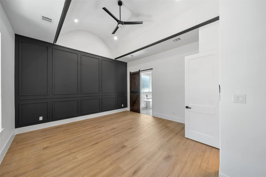 Photo of 258 Pinerock Lane